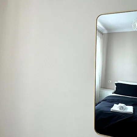 Cozy Flat Near Air Albania Stadium 2 Appartement