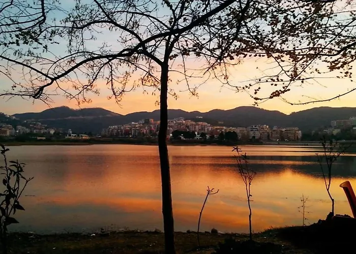 Cozy Flat Near Air Albania Stadium 2 公寓