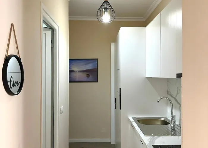 Cozy Flat Near Air Albania Stadium 2 公寓 *