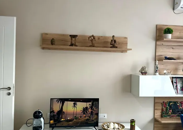 Cozy Flat Near Air Albania Stadium 2 Apartment *