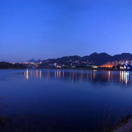 شقة Cozy Flat Near Air Albania Stadium 2 *