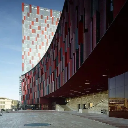 Cozy Flat Near Air Albania Stadium 2 شقة