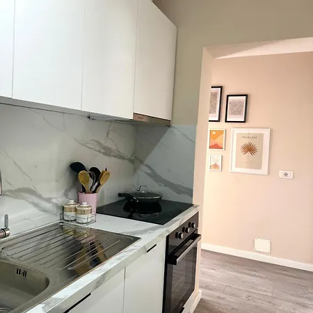Апартаменты Cozy Flat Near Air Albania Stadium 2